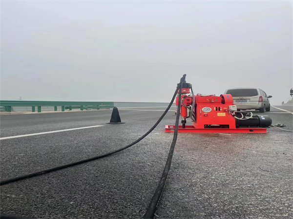 邦溪镇马路路基路面开裂下沉注浆加固灌浆