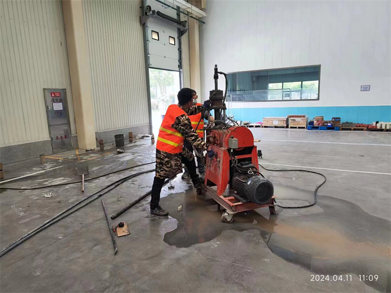 邦溪镇厂房地面下沉塌陷注浆加固施工